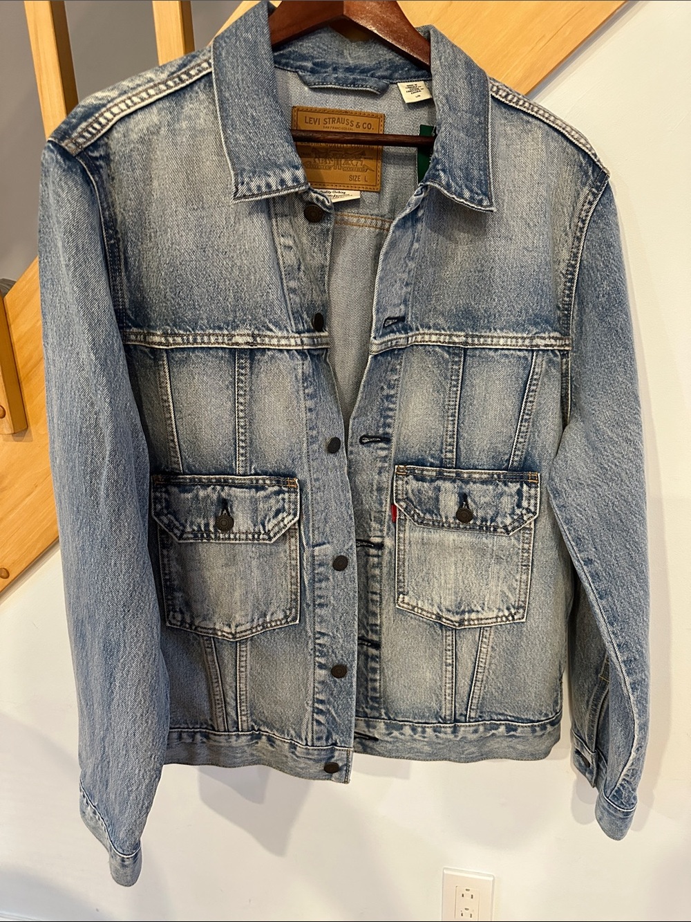 Levi's Women's Vintage Wash Blue Denim Jacket